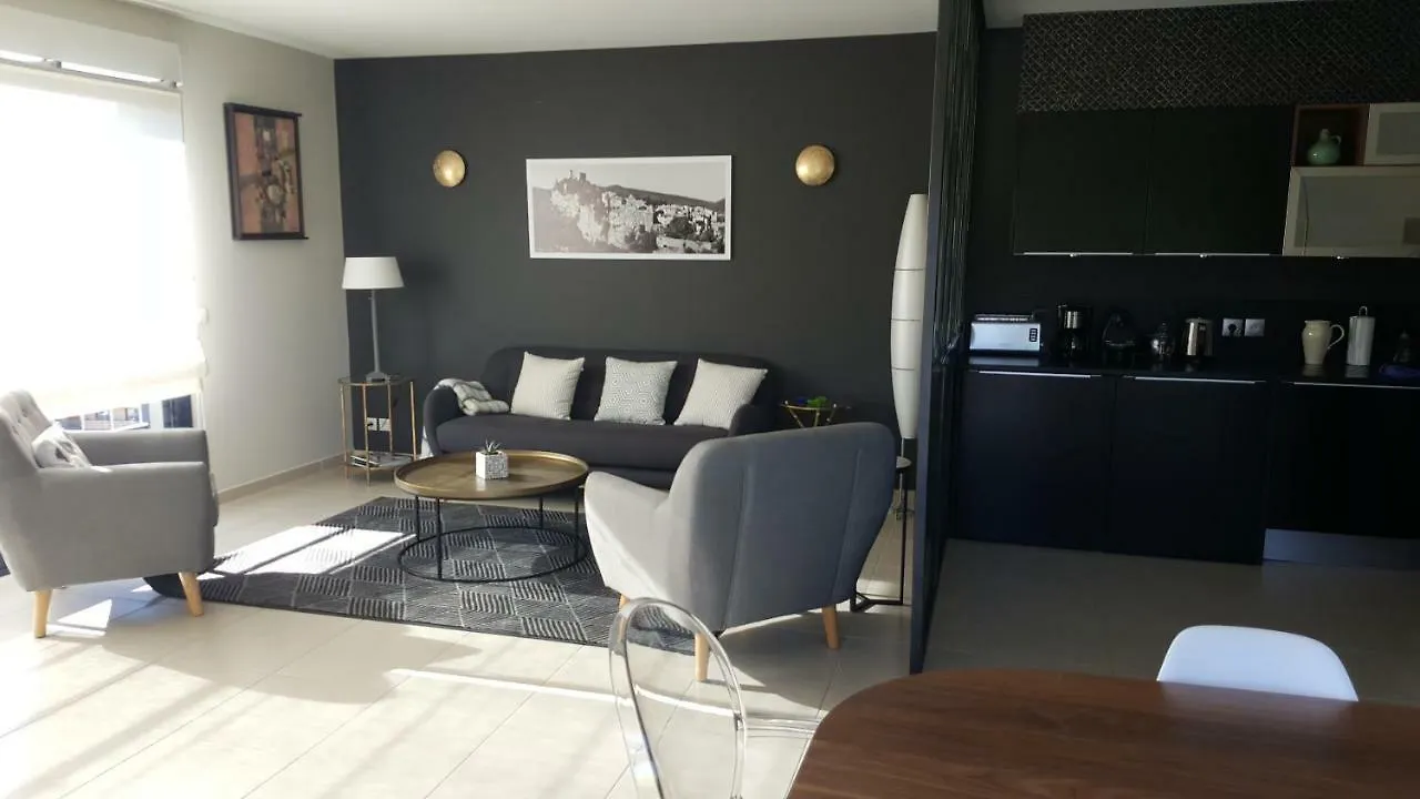 Les Toits De Vaison Apartment